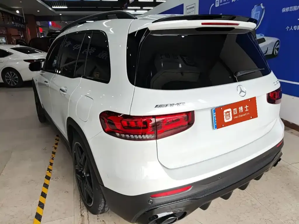 Mercedes-Benz GLB AMG — фото 4