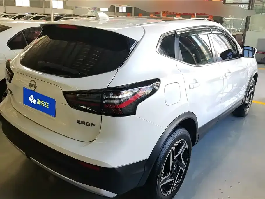 Nissan Qashqai — фото 3