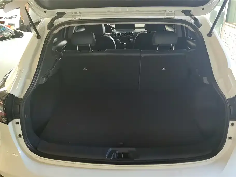 Nissan Qashqai — фото 4