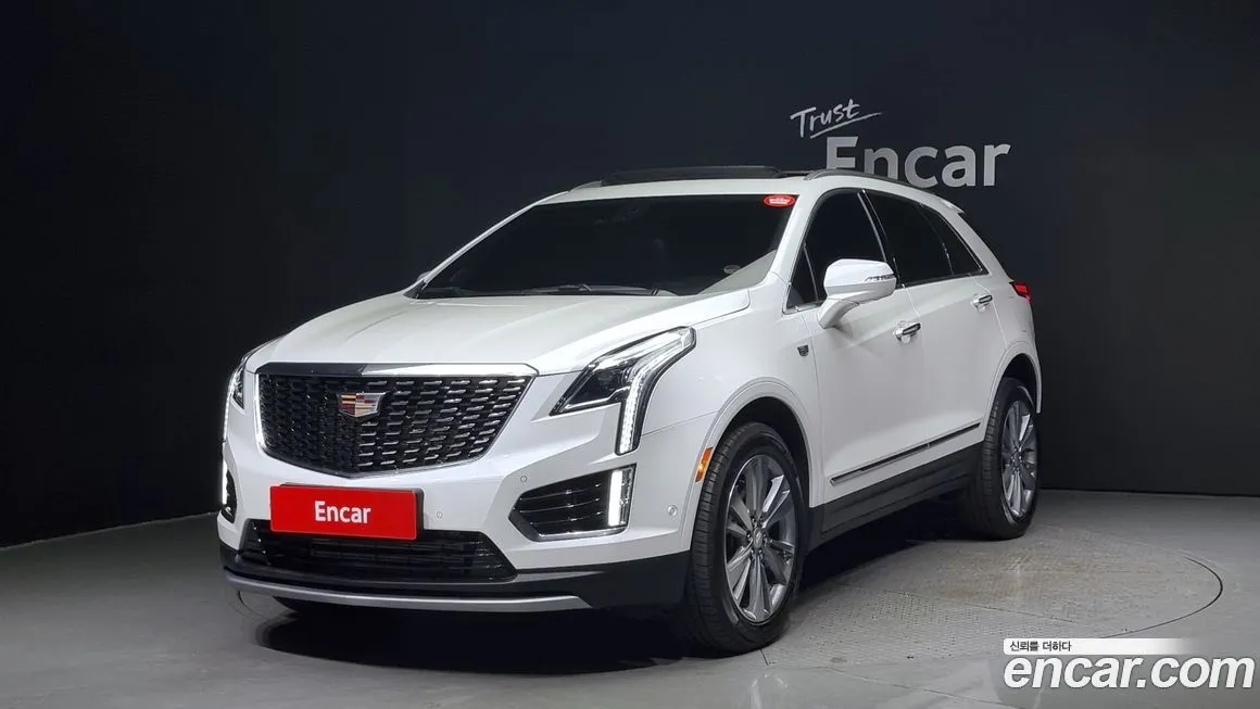 Cadillac XT5 — фото 1