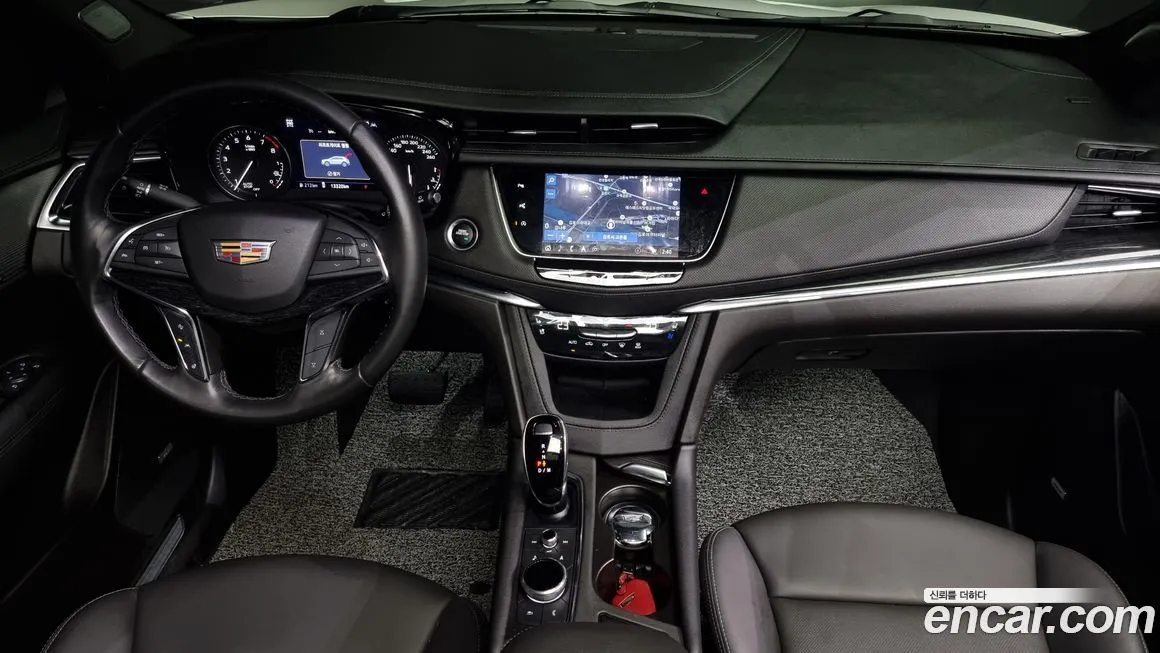 Cadillac XT5 — фото 7