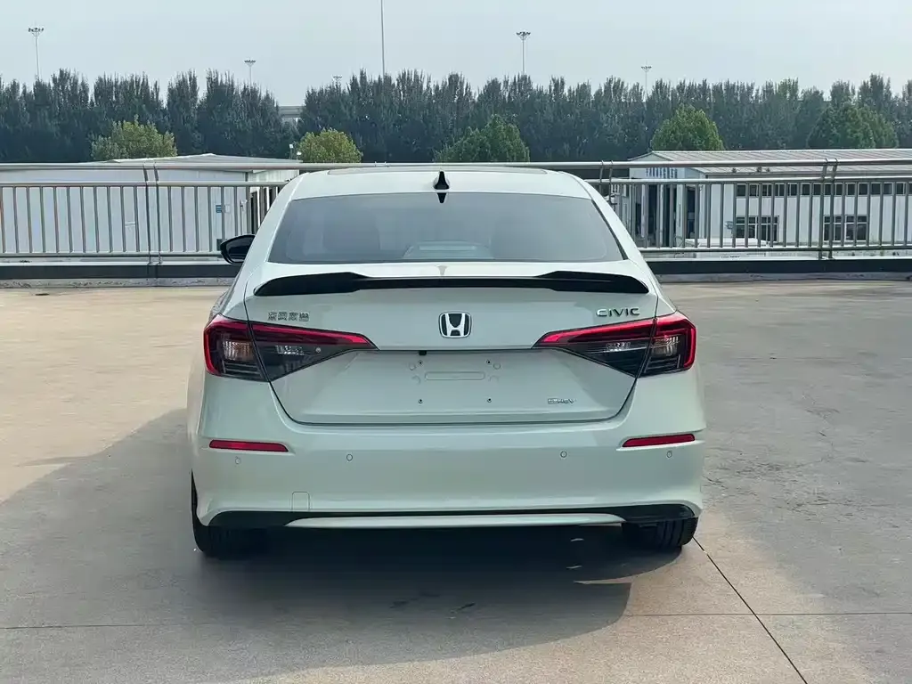 Honda Civic — фото 4