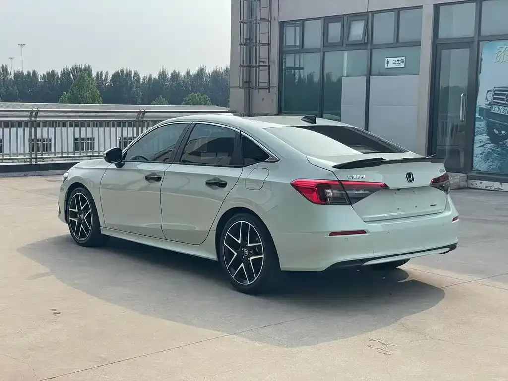 Honda Civic — фото 6
