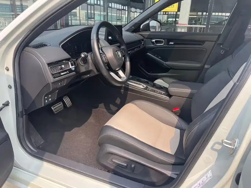 Honda Civic — фото 8