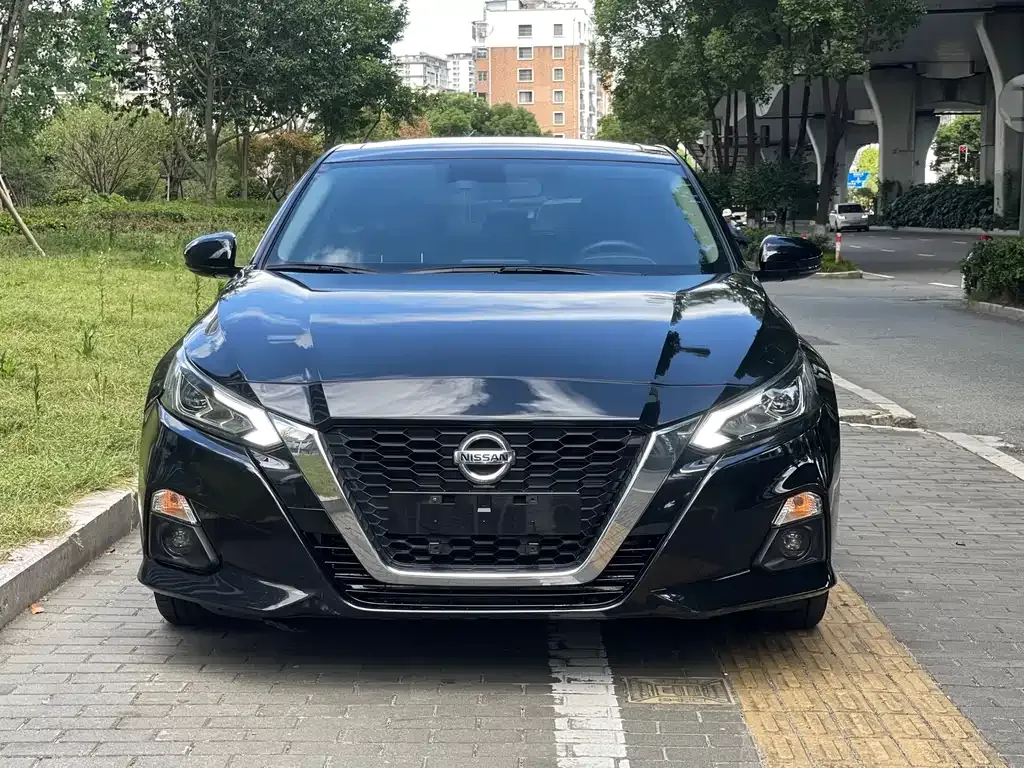 Nissan Teana — фото 2