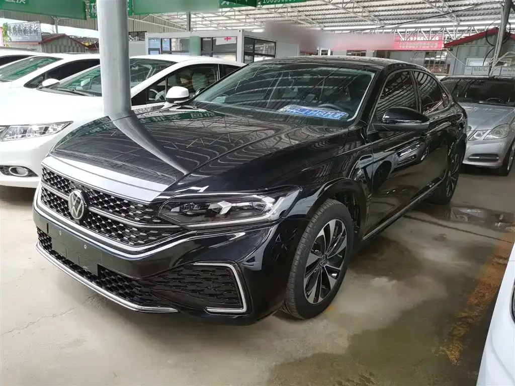 Volkswagen Passat — фото 2