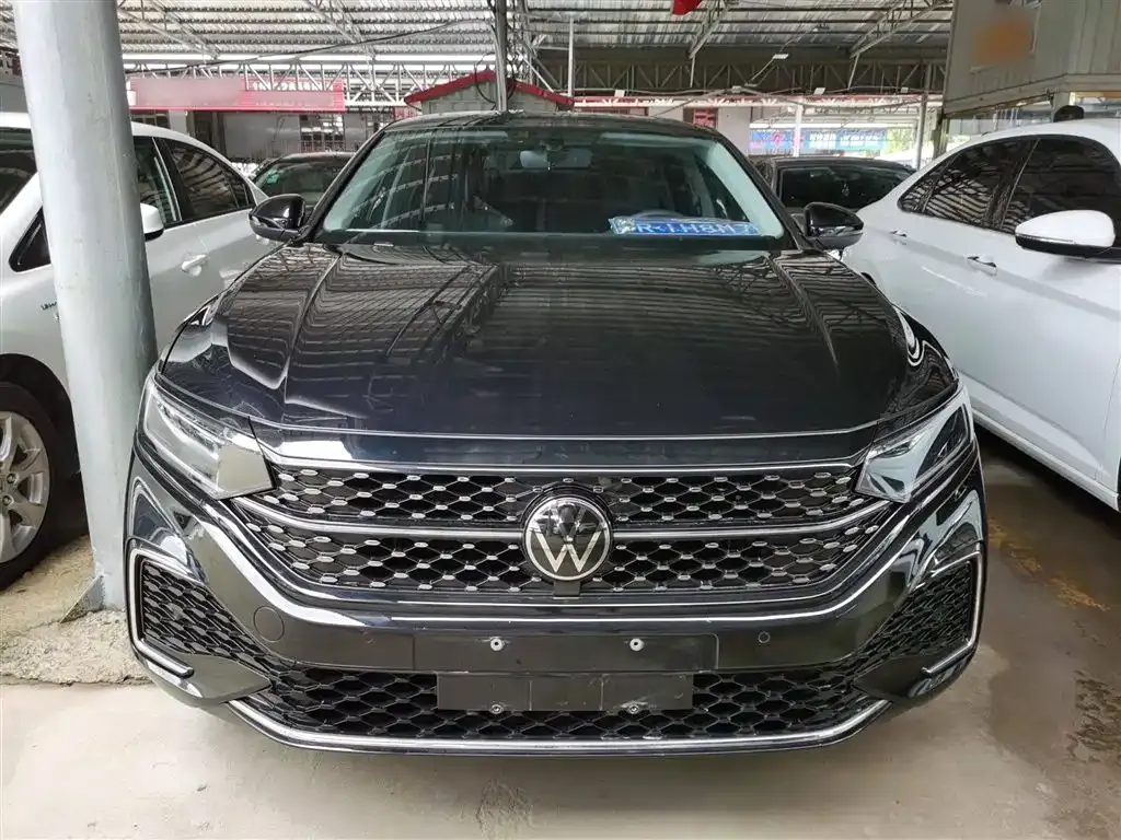 Volkswagen Passat — фото 7