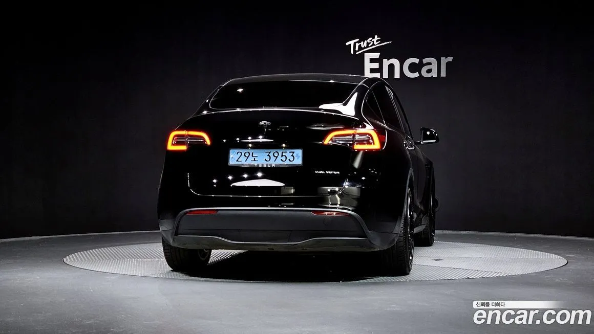 Tesla Model Y — фото 4