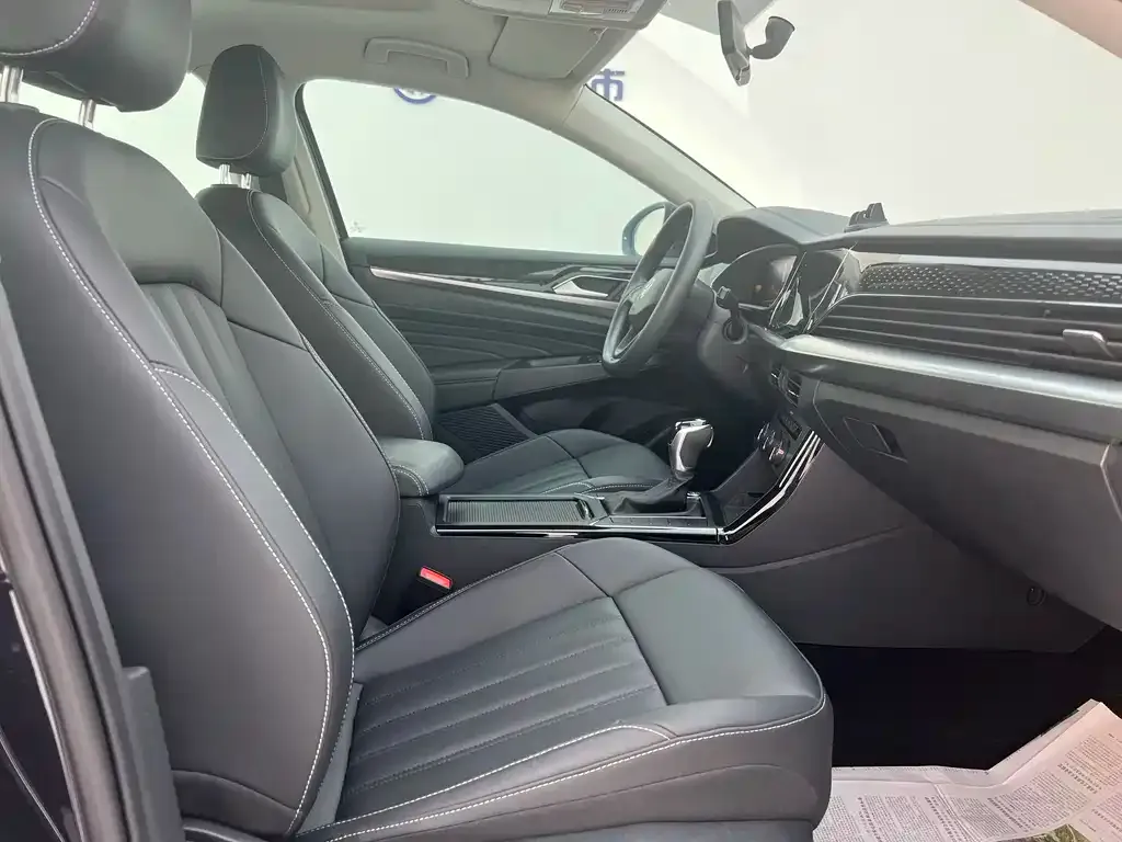 Volkswagen Passat — фото 10