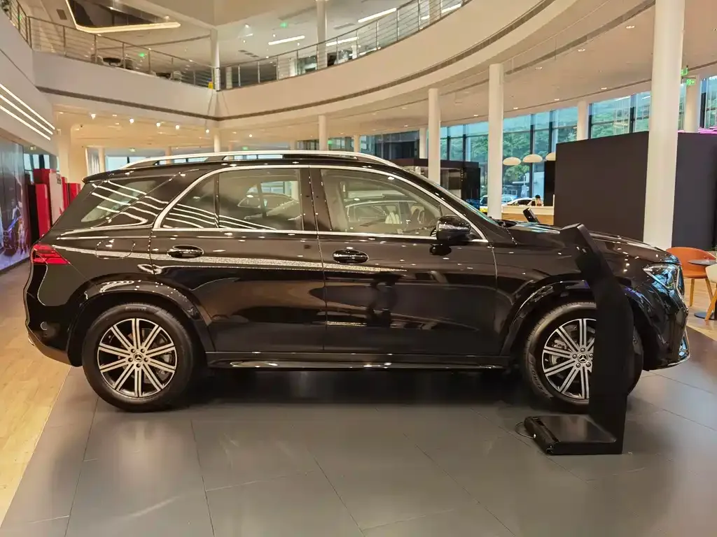 Mercedes-Benz GLE — фото 7