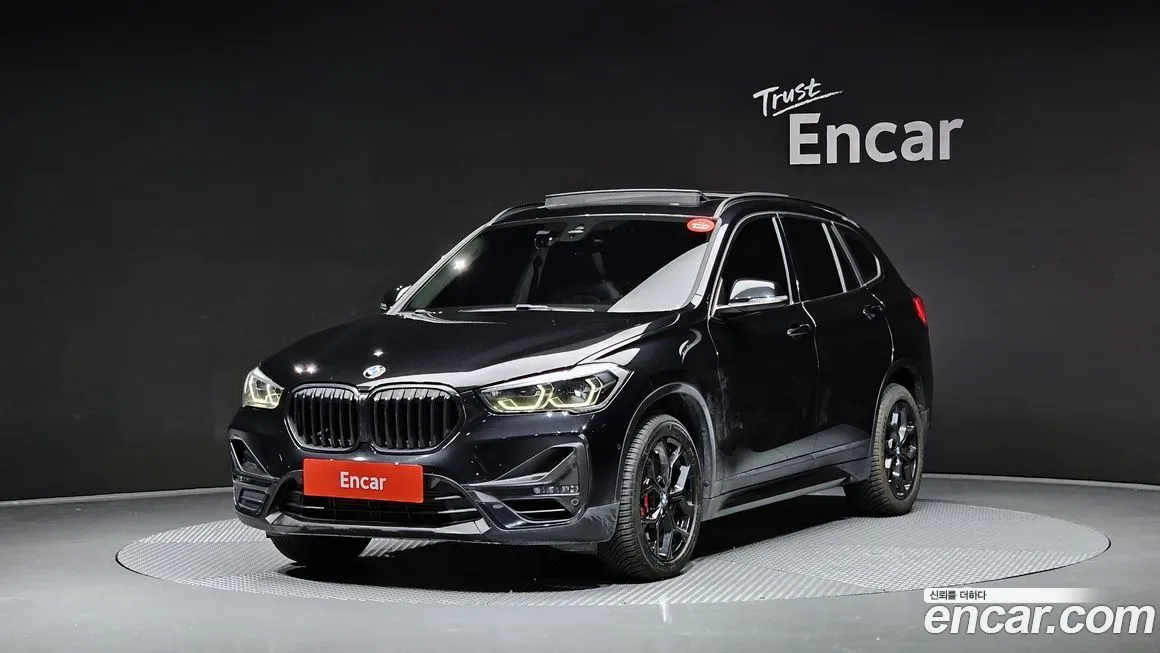 BMW X1 — фото 1