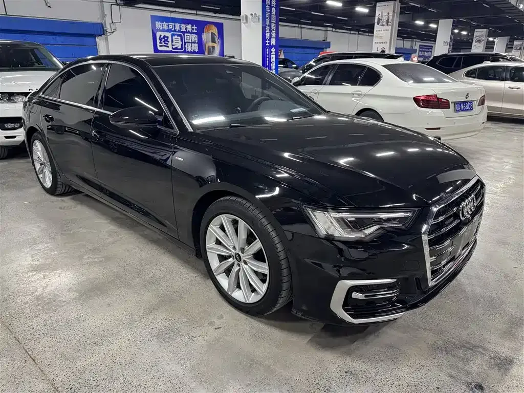 Audi A6L — фото 7