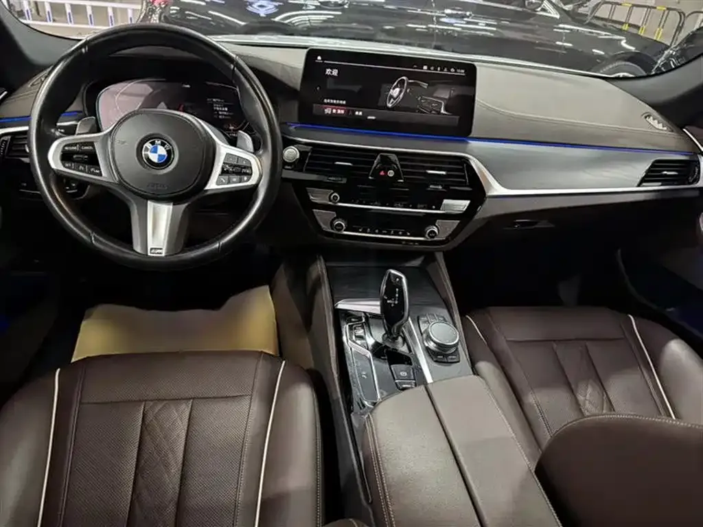 BMW 5 Series — фото 10