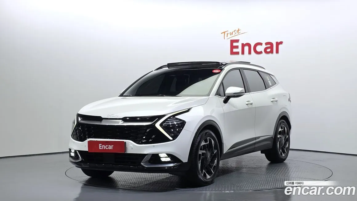 Kia Sportage — фото 1