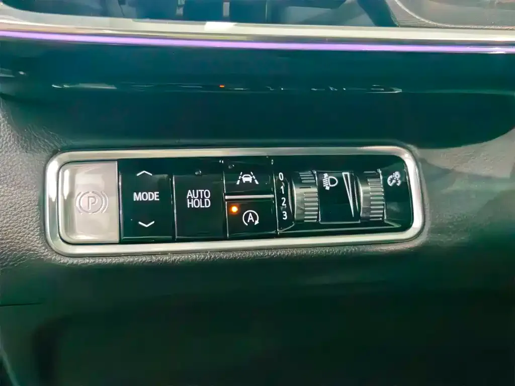 Buick Envision Plus — фото 5