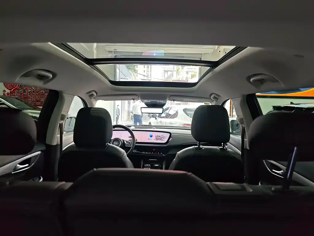 Buick Envision Plus — фото 6