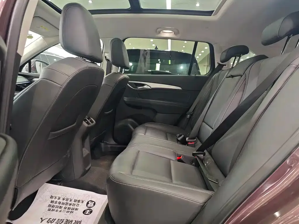 Buick Envision Plus — фото 7
