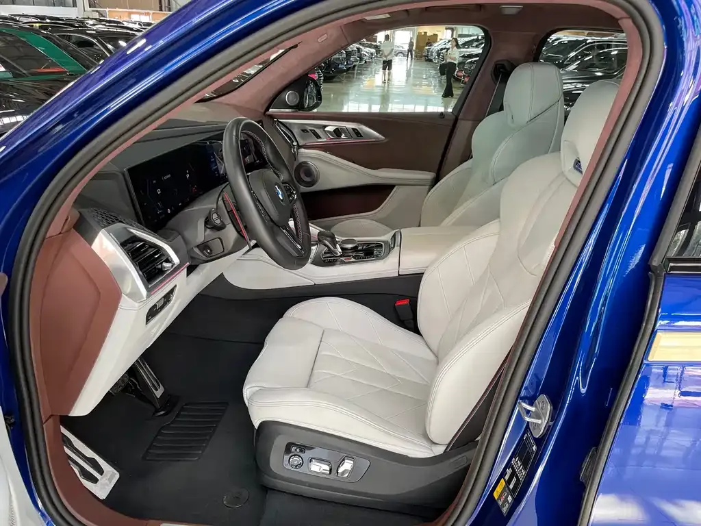 BMW XM — фото 7