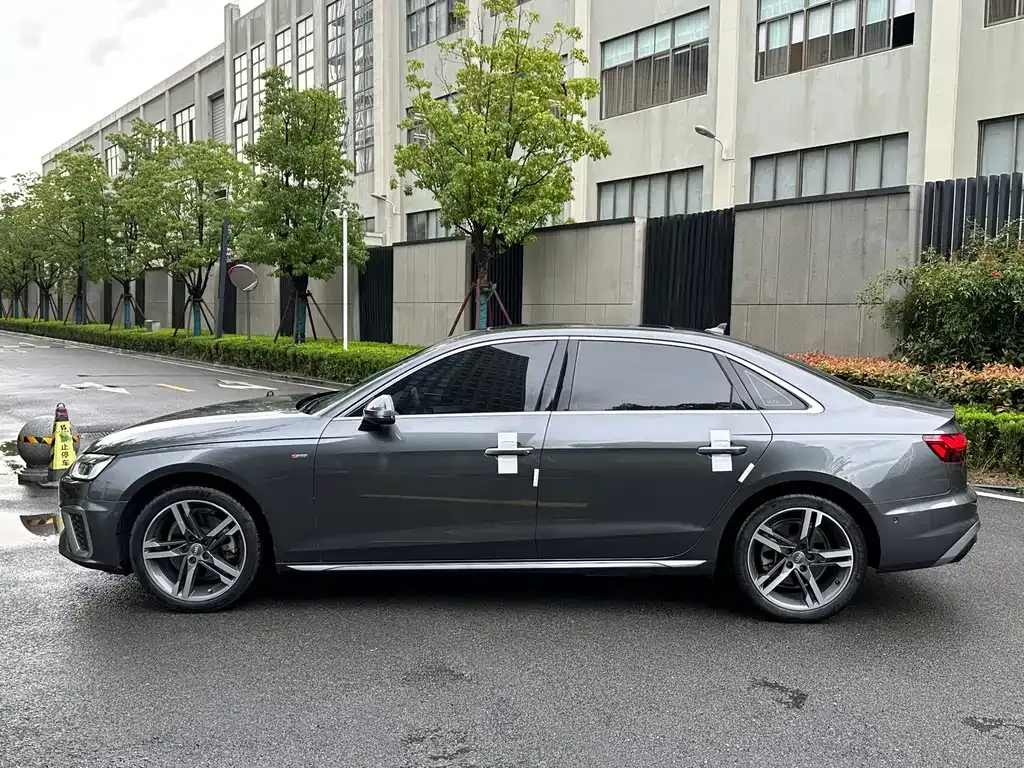 Audi A4L — фото 4