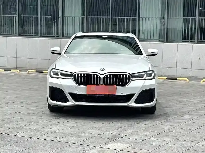 BMW 5 Series — фото 2