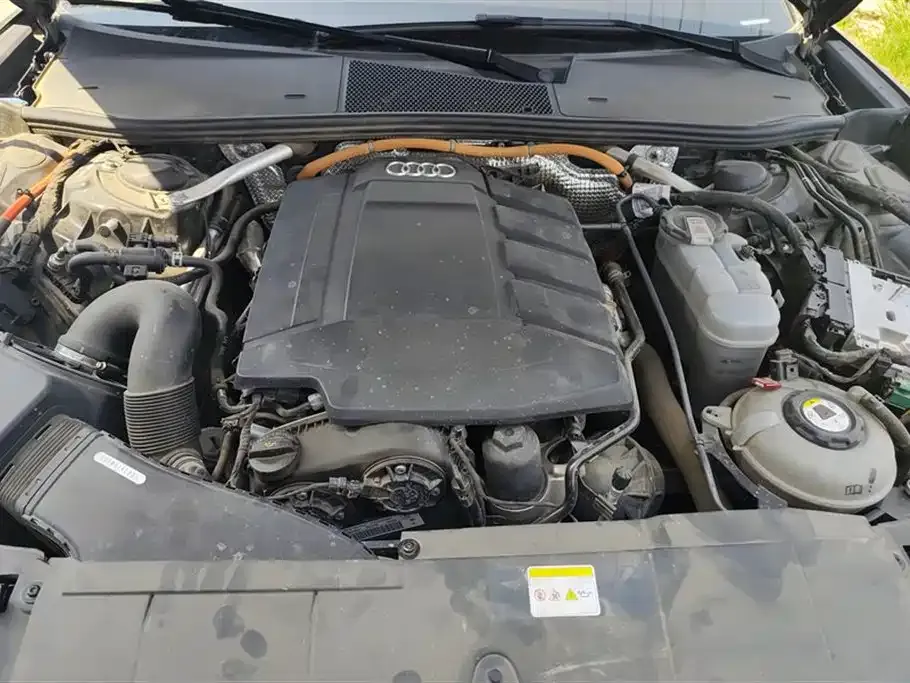 Audi A6L New Energy — фото 10