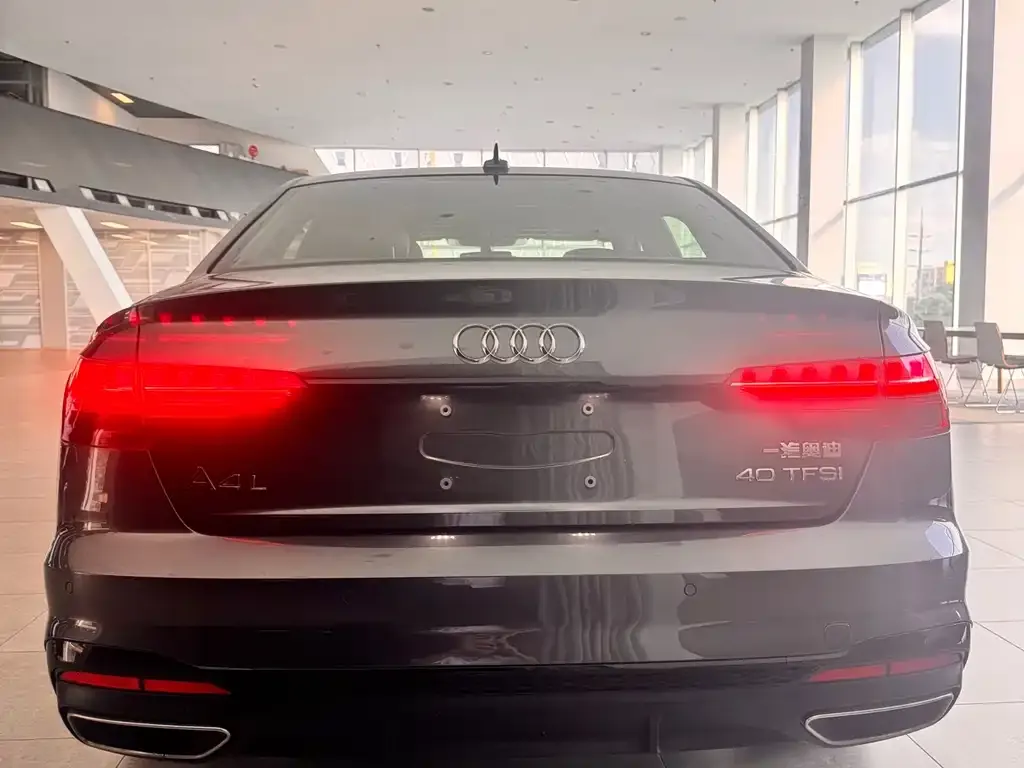 Audi A4L — фото 3