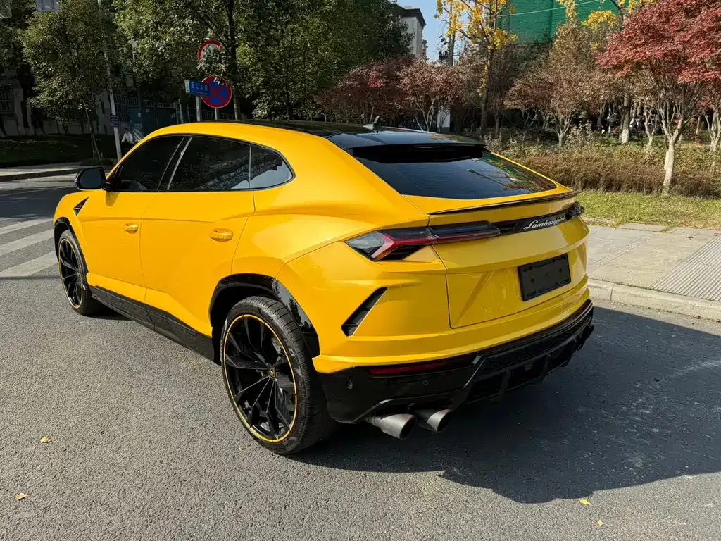 Lamborghini Urus — фото 2