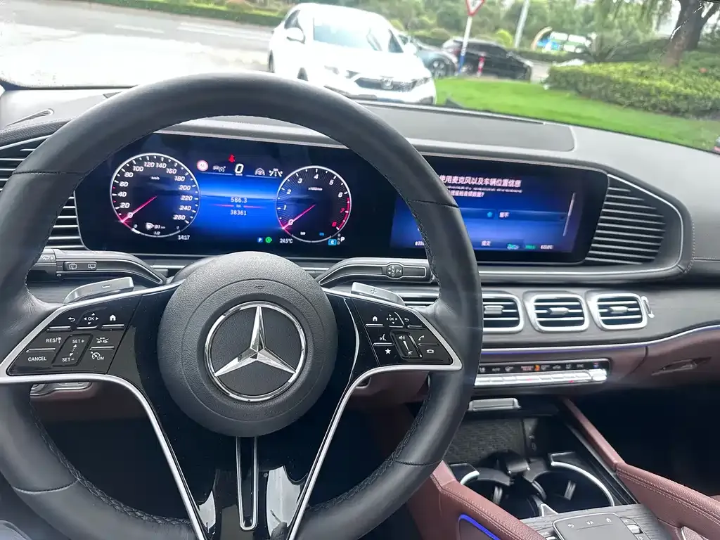 Mercedes-Benz GLE — фото 5
