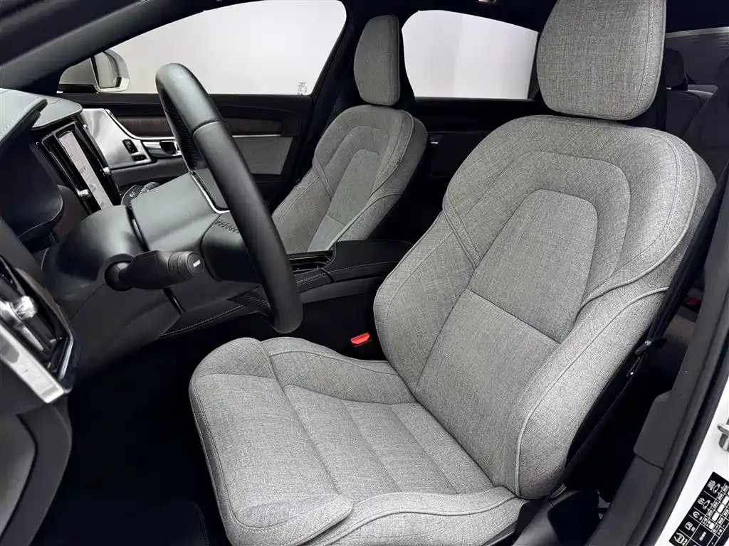 Volvo S90 — фото 10