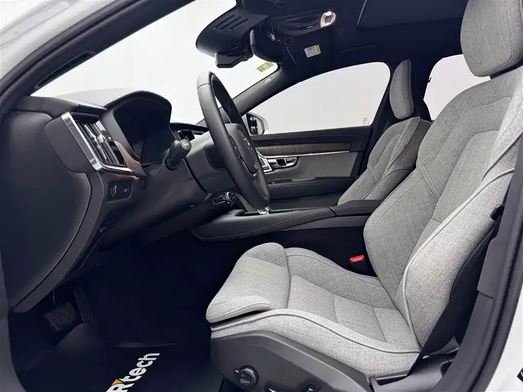 Volvo S90 — фото 9