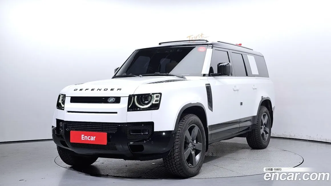 Land Rover Defender — фото 1