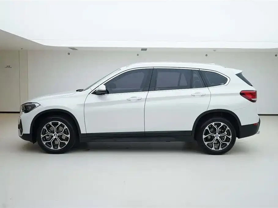 BMW X1 — фото 3