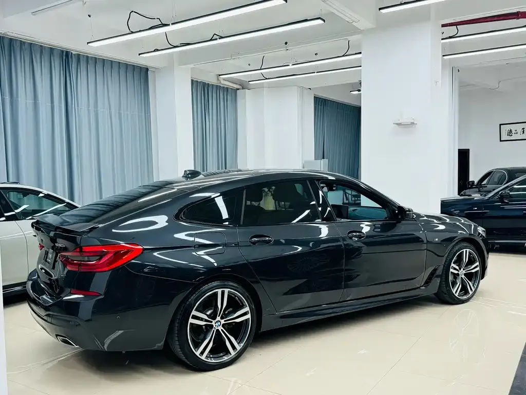 BMW 6 Series GT — фото 10