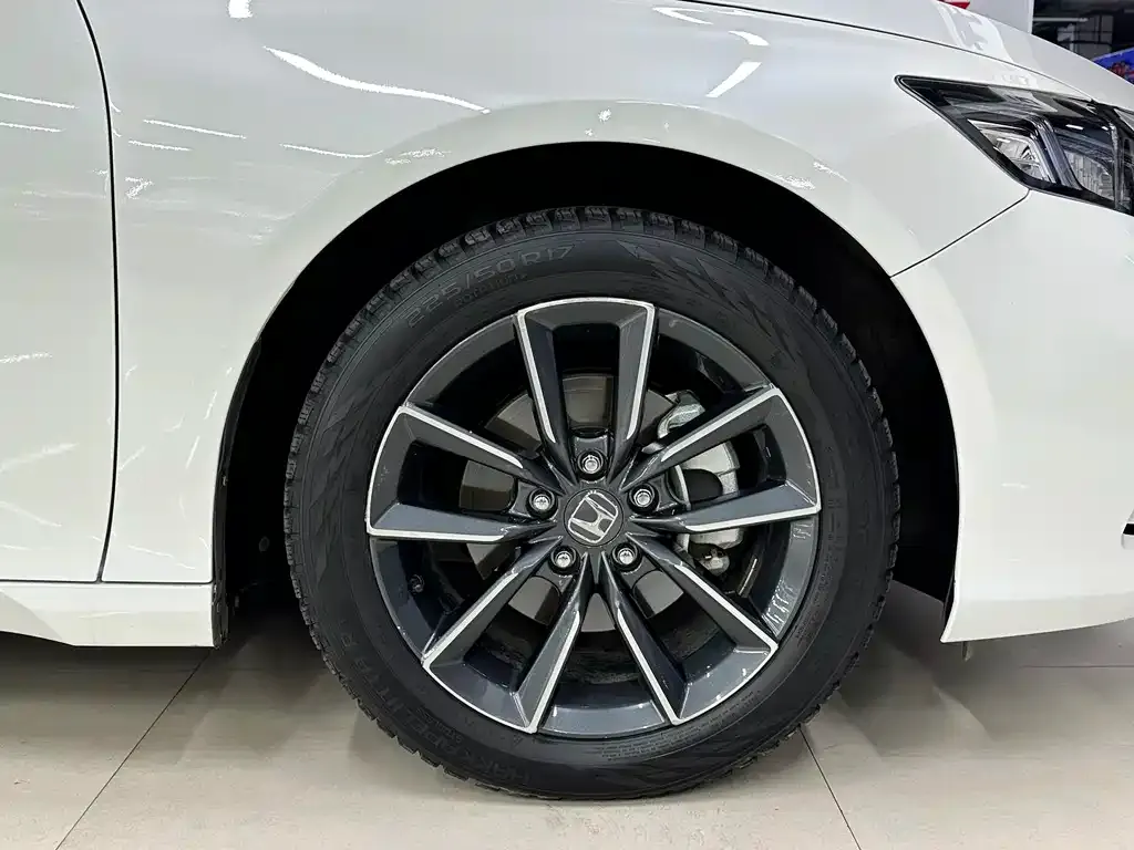 Honda Inspire — фото 10