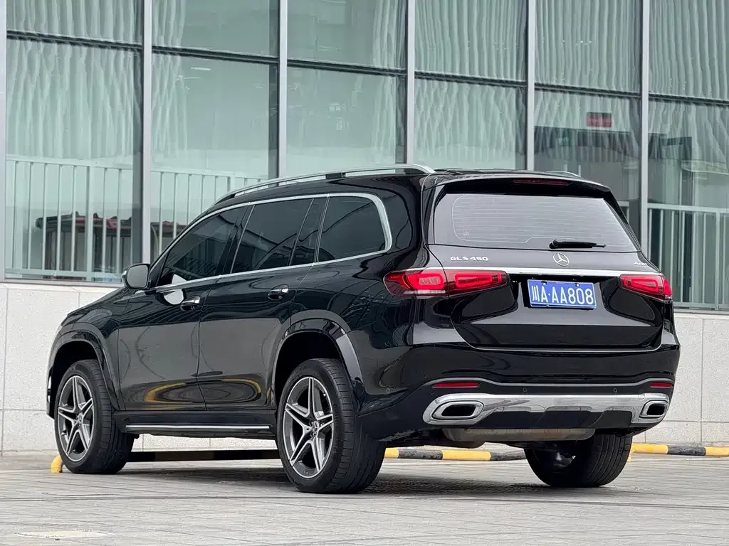 Mercedes-Benz GLS — фото 4
