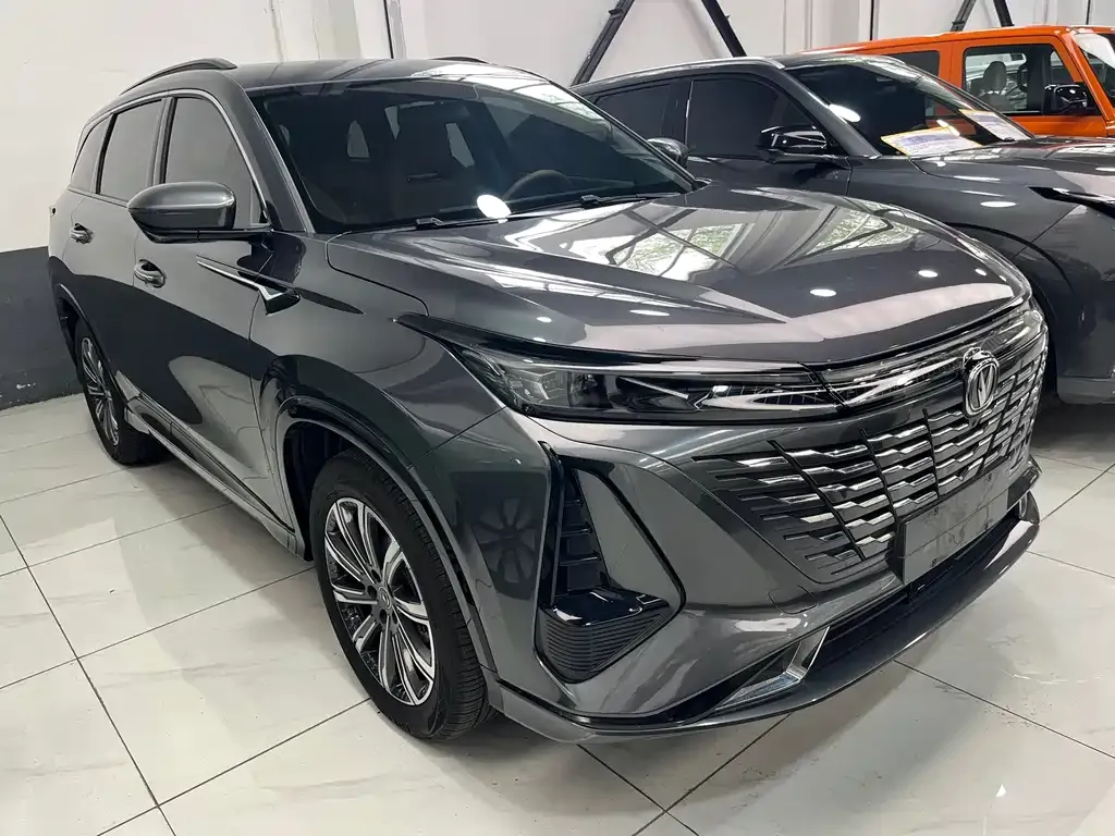 Changan CS75PLUS — фото 2