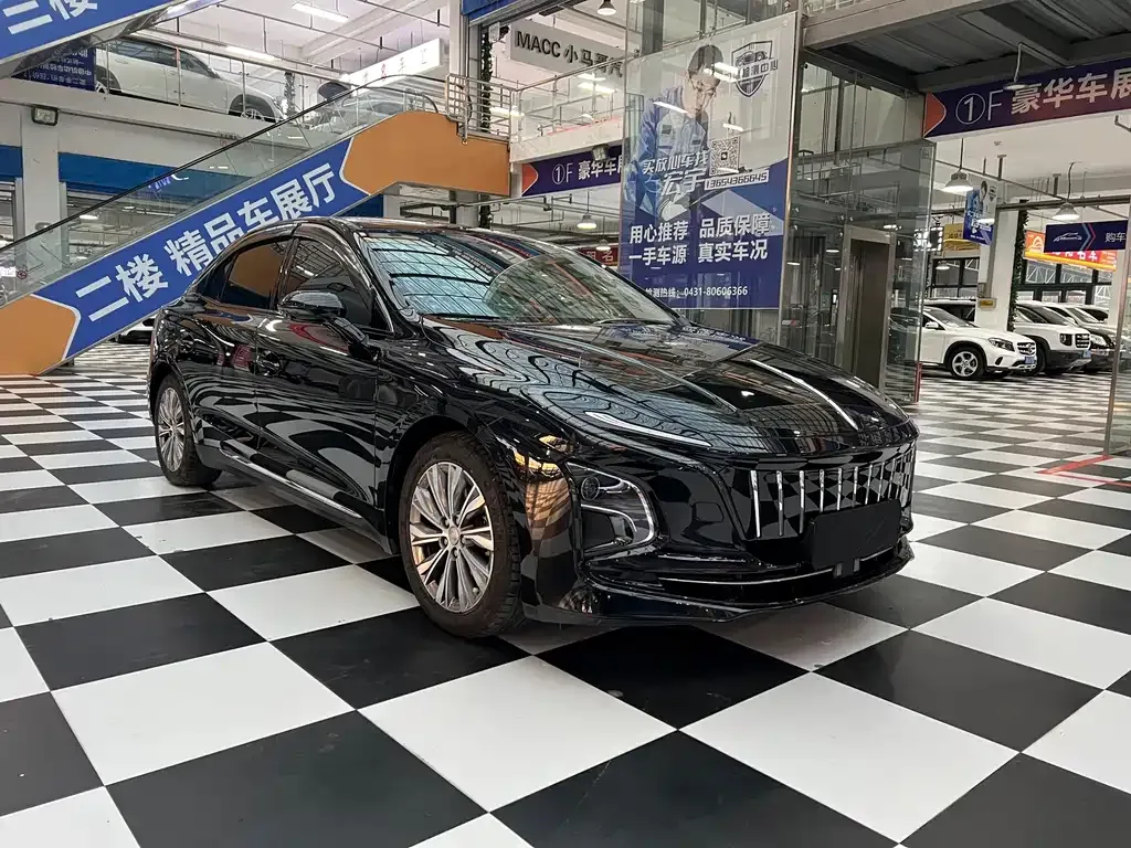 Hongqi E-QM5 — фото 3