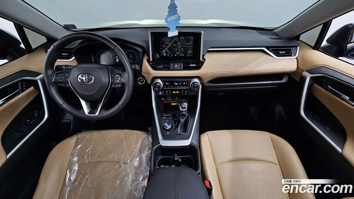 Toyota RAV4 — фото 7