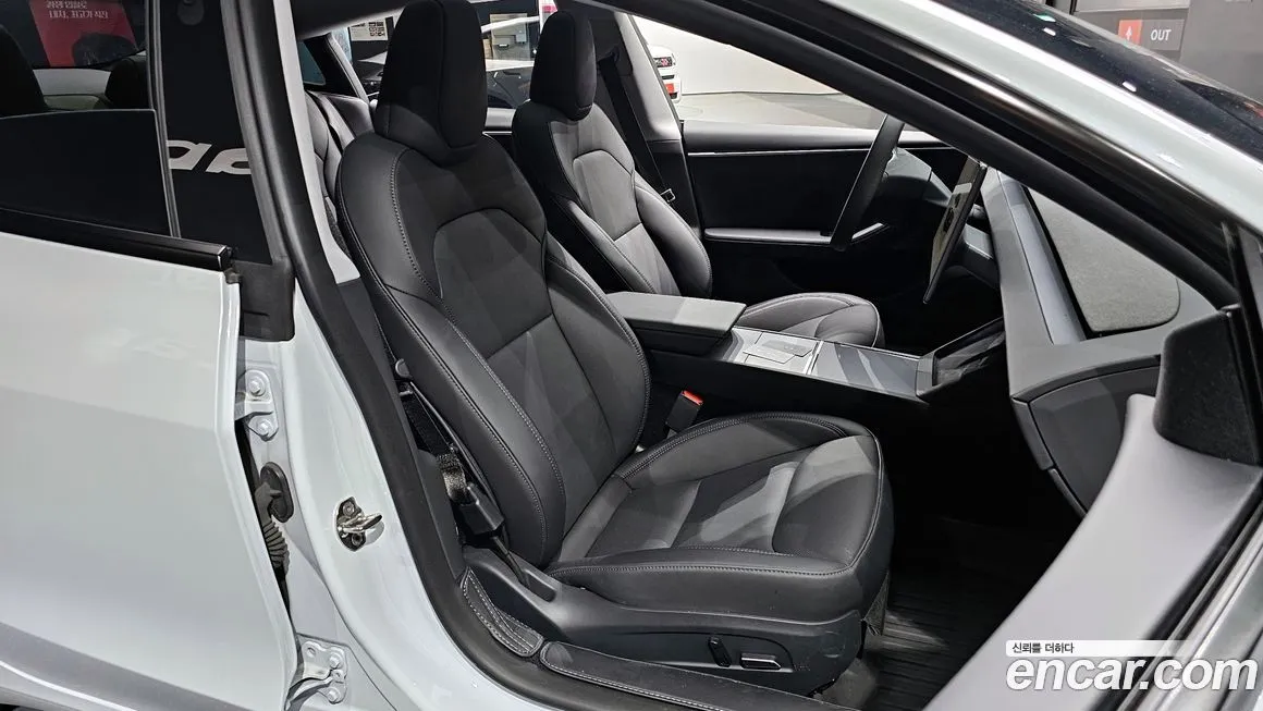 Tesla Model 3 — фото 10