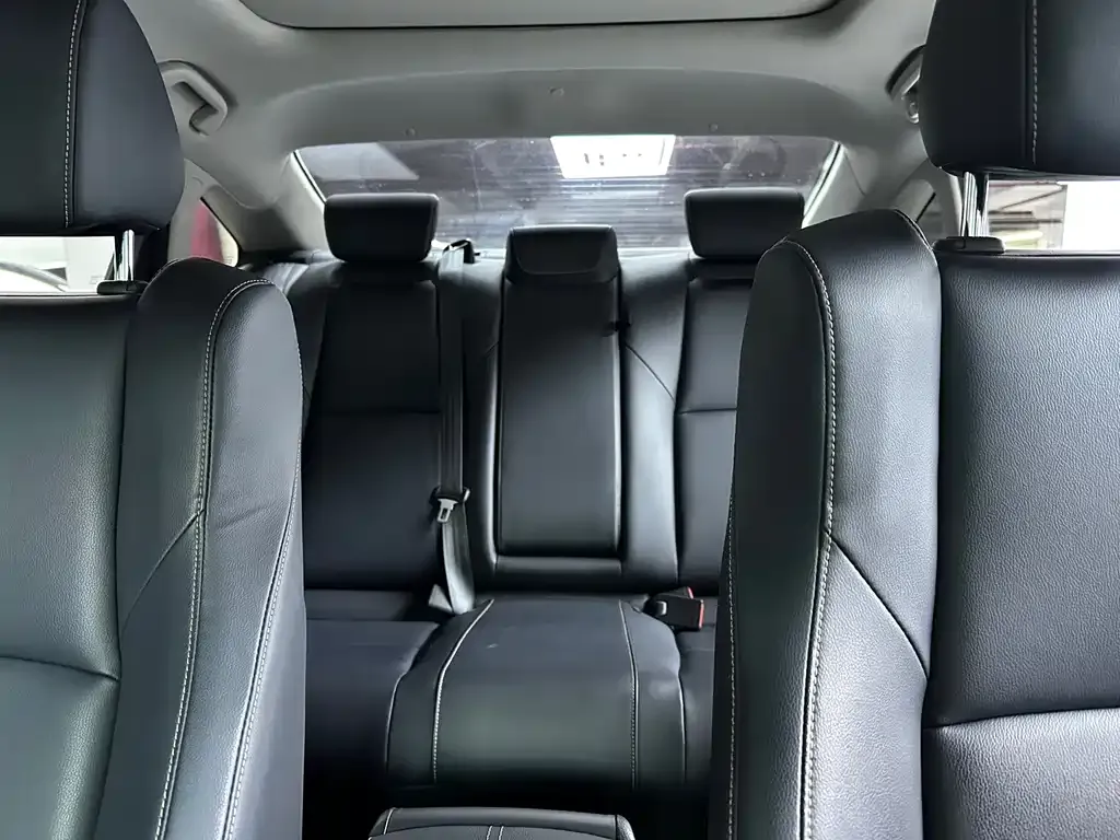 Honda Accord — фото 10