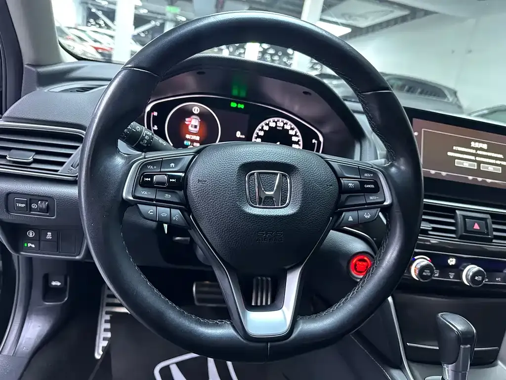 Honda Accord — фото 7