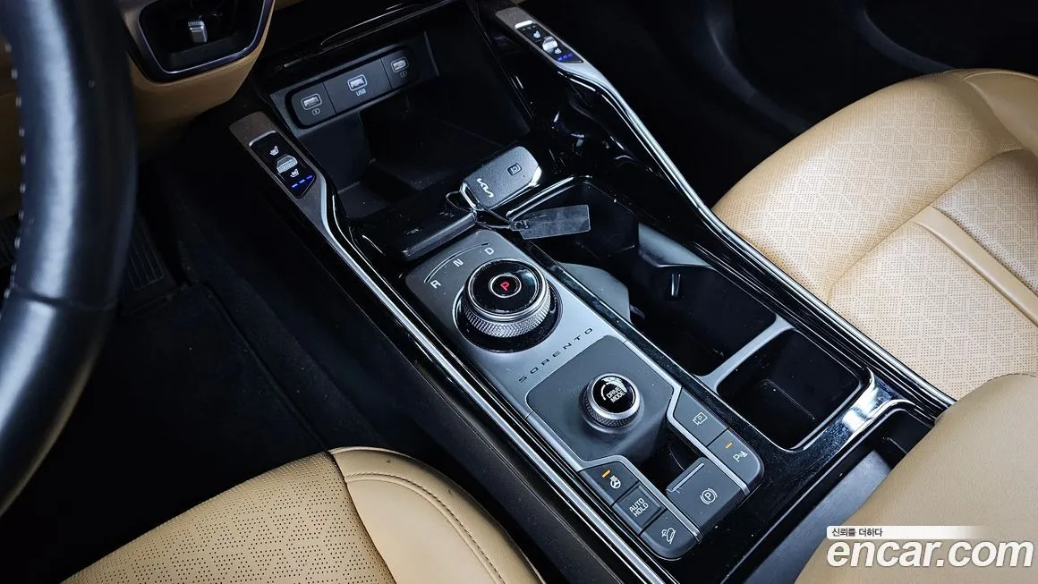 Kia Sorento — фото 9