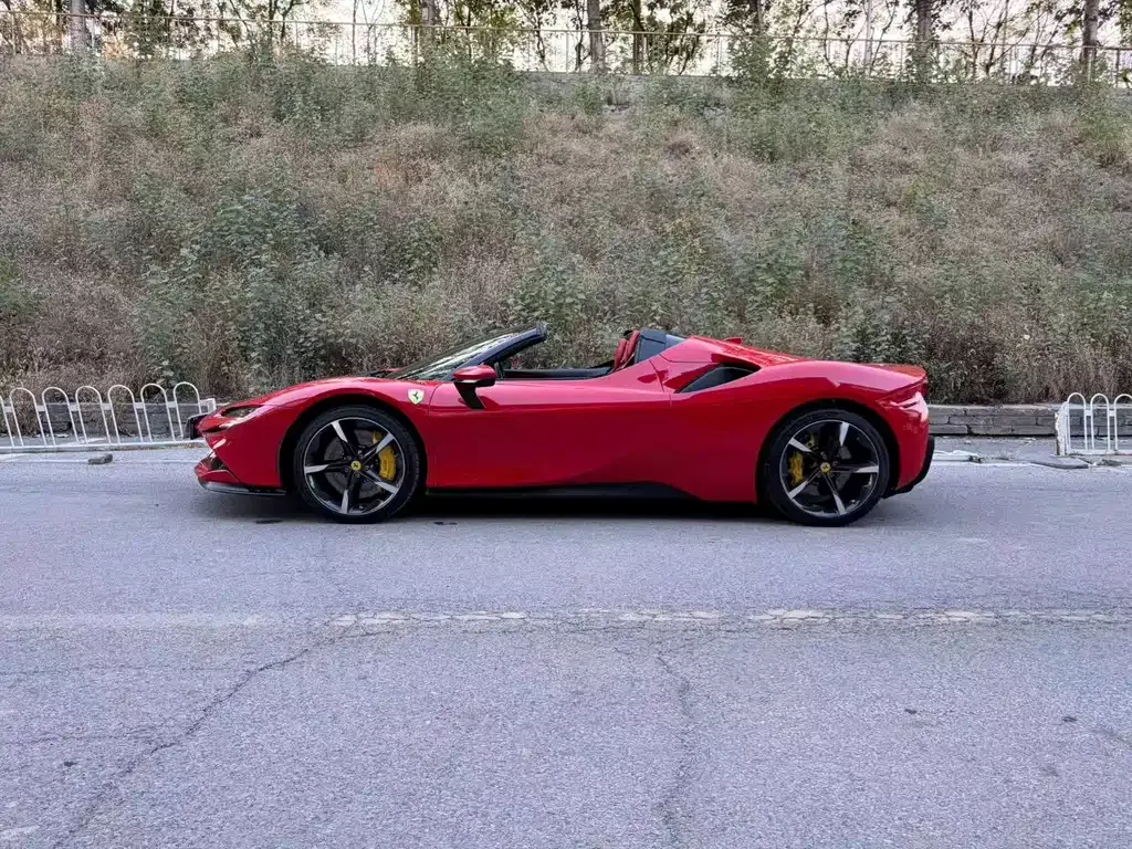 Ferrari SF90 — фото 3