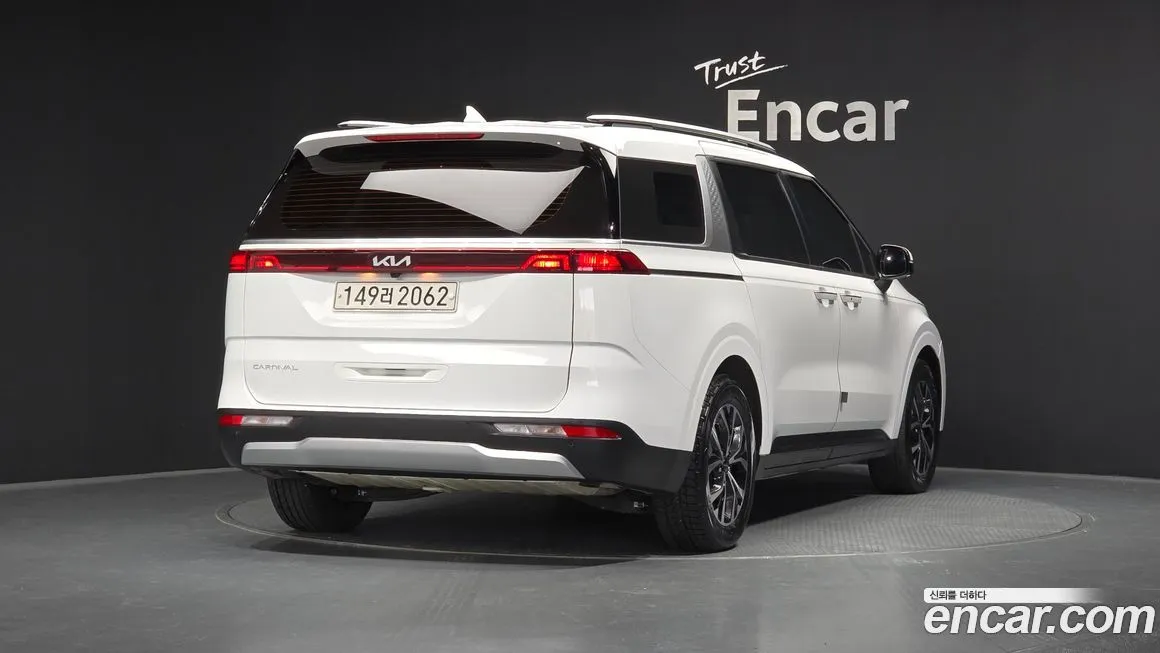 Kia Carnival — фото 2