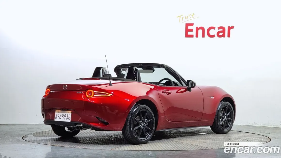 Mazda MX-5 Miata — фото 2