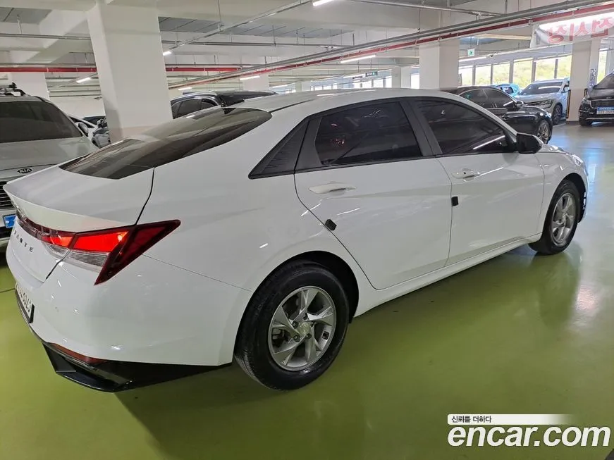 Hyundai AVANTE — фото 2