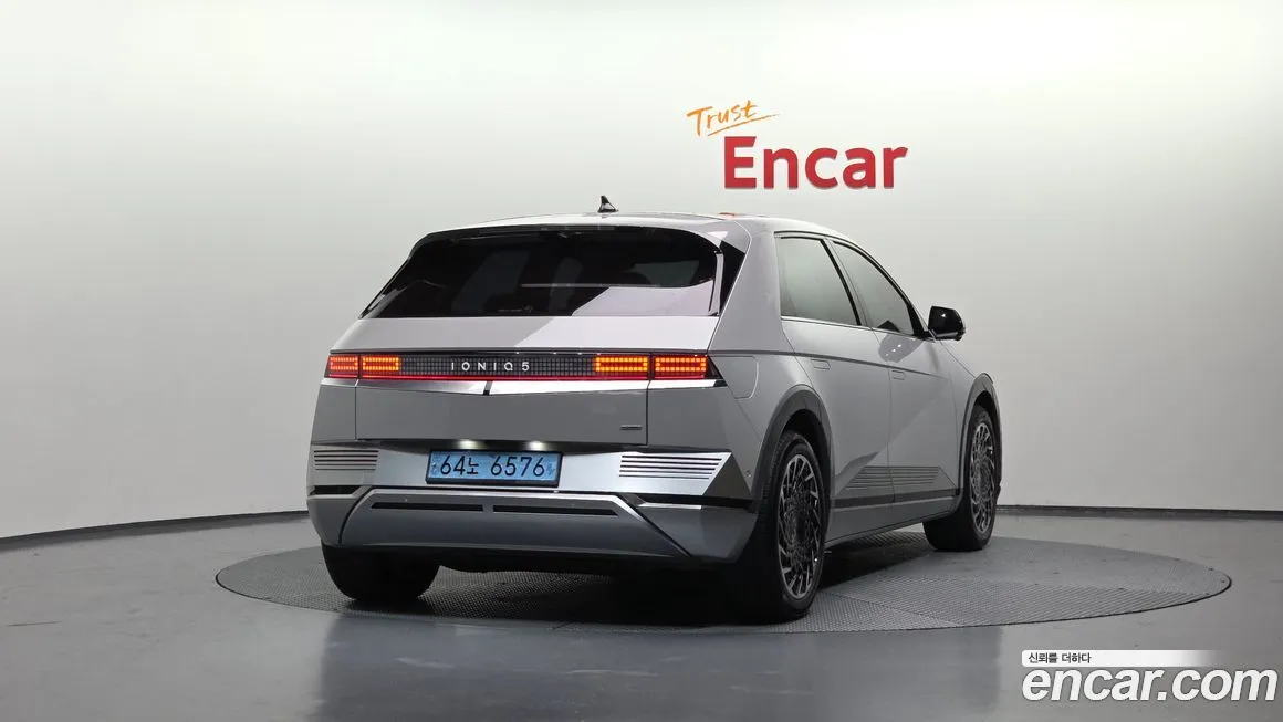 Hyundai Ioniq5 — фото 2