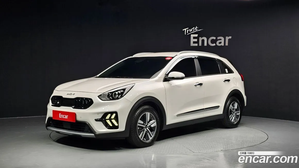 Kia Niro — фото 1