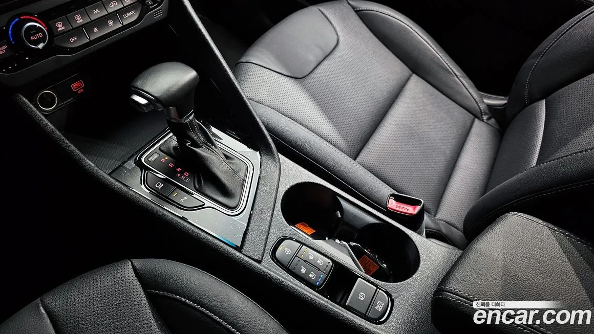 Kia Niro — фото 9