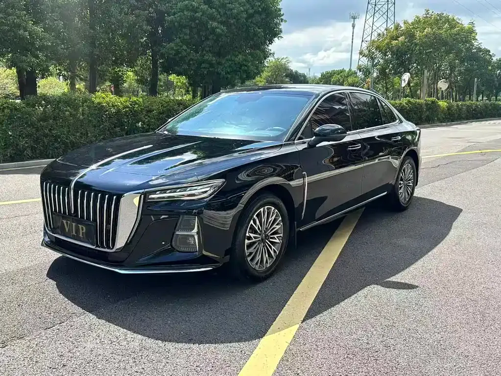Hongqi H5 — фото 1